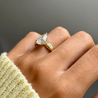 Round Halo, Pave & Split Shank Engagement Ring – 1.93 CT Lab Grown Diamond
