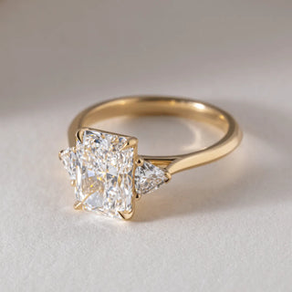 Round Halo, Pave & Split Shank Engagement Ring – 1.93 CT Lab Grown Diamond