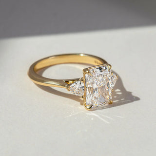 Round Halo, Pave & Split Shank Engagement Ring – 1.93 CT Lab Grown Diamond