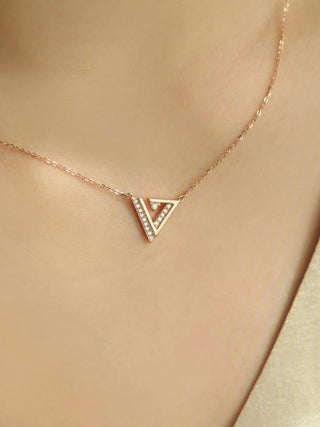 0.10 TCW Round Triangle Minimalist Moissanite Necklace 3