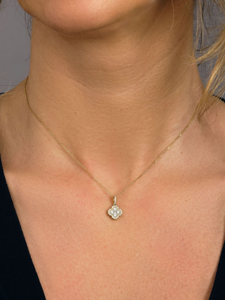 0.50 TCW Round Clover Moissanite Necklace 1