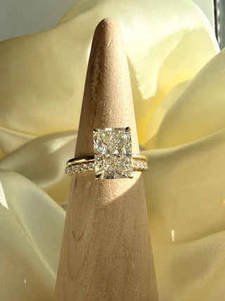 Emerald Pave Engagement Ring – 1 CT Lab Grown Diamond