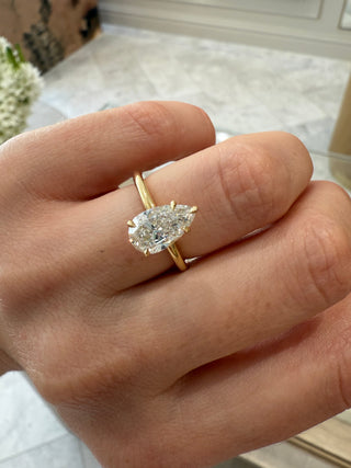 2 CT Round Three Stones Lab Grown Diamond Engagement Ring