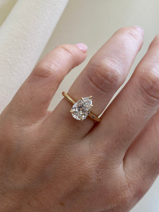 2 CT Round Three Stones Lab Grown Diamond Engagement Ring