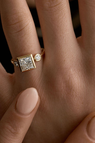 2 CT Round Three Stones Lab Grown Diamond Engagement Ring