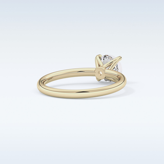 Stunning 1.03 CT Solitaire Engagement Ring Featuring Round Moissanite