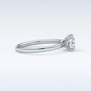 Stunning 1.03 CT Solitaire Engagement Ring Featuring Round Moissanite