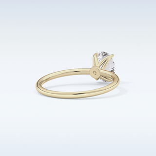Stunning 1.09 CT Solitaire Engagement Ring Featuring Oval Moissanite
