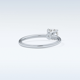 Stunning 0.87 CT Solitaire Engagement Ring Featuring Cushion Moissanite