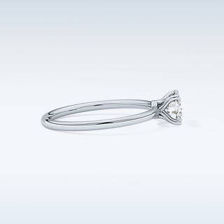 Stunning 0.87 CT Solitaire Engagement Ring Featuring Cushion Moissanite