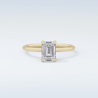 Stunning 1.02 CT Solitaire Engagement Ring Featuring Emerald Moissanite