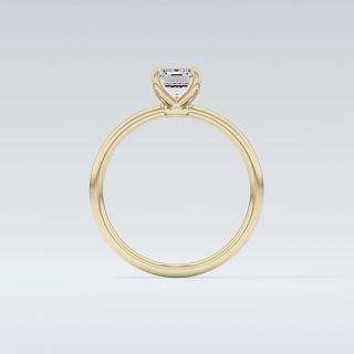 Stunning 1.02 CT Solitaire Engagement Ring Featuring Emerald Moissanite