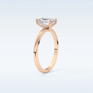 Stunning 1.02 CT Solitaire Engagement Ring Featuring Emerald Moissanite