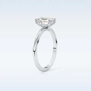Stunning 1.02 CT Solitaire Engagement Ring Featuring Emerald Moissanite