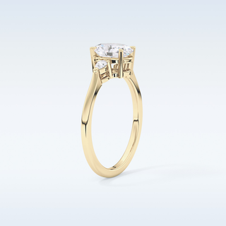 Elegant 1.0 CT Three Stones Engagement Ring Featuring Oval Moissanite