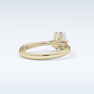 Stunning 1.0 CT Cathedral Solitaire Engagement Ring Featuring Oval Moissanite