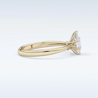 Stunning 0.93 CT Cathedral Solitaire Engagement Ring Featuring Pear Moissanite