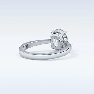 Stunning 1.67 CT Solitaire Engagement Ring Featuring Oval Moissanite