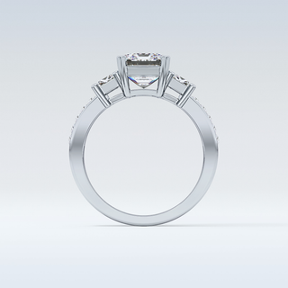 Elegant 2.65 CT Three Stones Engagement Ring Featuring Emerald Moissanite