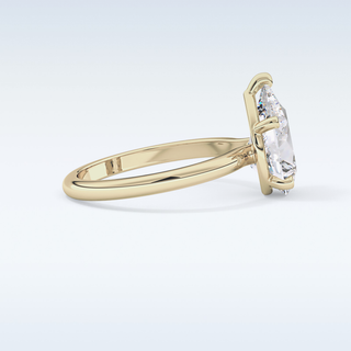 Stunning 2.84 CT Solitaire Engagement Ring Featuring Pear Moissanite