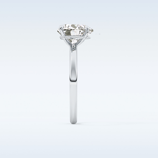 Stunning 2.58 CT Solitaire Engagement Ring Featuring Heart Moissanite