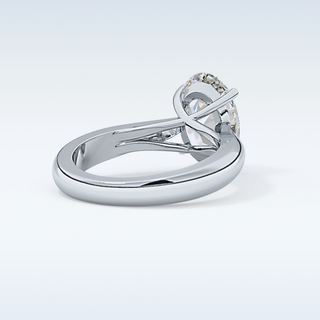 Stunning 3.09 CT Solitaire Engagement Ring Featuring Oval Moissanite