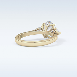 Elegant 1.67 CT Three Stones Engagement Ring Featuring Oval Moissanite