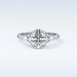 Elegant 1.67 CT Three Stones Engagement Ring Featuring Oval Moissanite