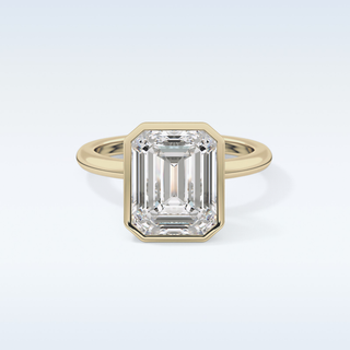 Beautiful 3.71 CT Solitaire Engagement Ring Featuring Emerald Moissanite