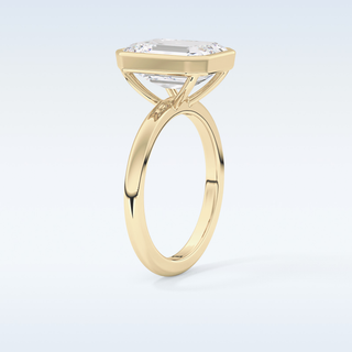Beautiful 3.71 CT Solitaire Engagement Ring Featuring Emerald Moissanite