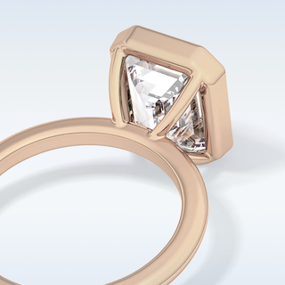 Beautiful 3.71 CT Solitaire Engagement Ring Featuring Emerald Moissanite
