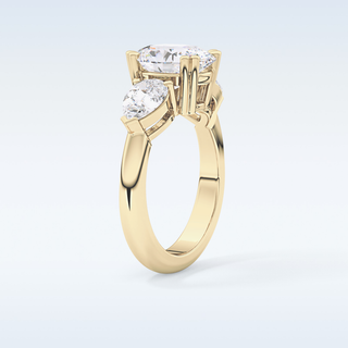 Elegant 2.42 CT Three Stones Engagement Ring Featuring Oval Moissanite