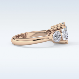 Elegant 2.42 CT Three Stones Engagement Ring Featuring Oval Moissanite