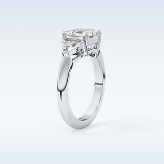 Elegant 1.78 CT Three Stones Engagement Ring Featuring Emerald Moissanite