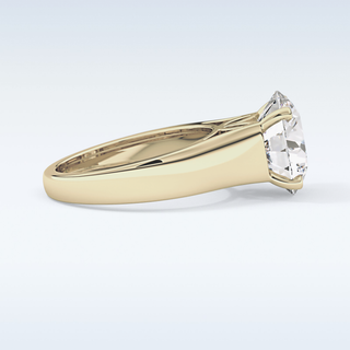 Beautiful 4.76 CT Solitaire Engagement Ring Featuring Round Moissanite