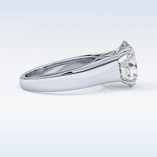 Beautiful 4.76 CT Solitaire Engagement Ring Featuring Round Moissanite