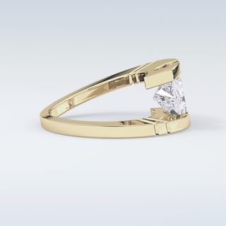 Stunning 2.07 CT Solitaire Engagement Ring Featuring Princess Moissanite