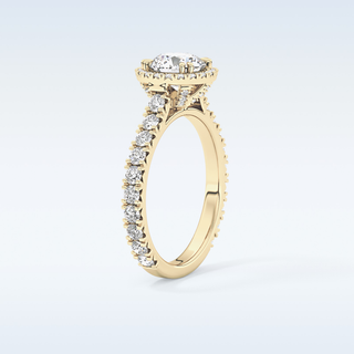Elegant 1.03 CT Halo & Pave Engagement Ring Featuring Round Moissanite