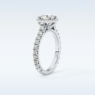Elegant 1.03 CT Halo & Pave Engagement Ring Featuring Round Moissanite
