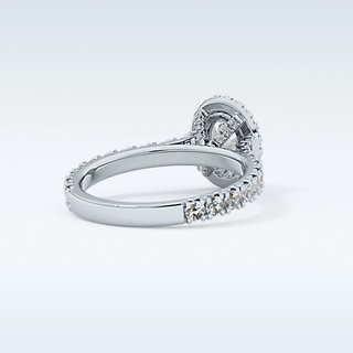 Elegant 0.93 CT Halo & Pave Engagement Ring Featuring Oval Moissanite