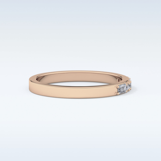 Beautiful Alternative Setting Wedding Band with 0.31 CT Round & Baguette Cut Moissanite