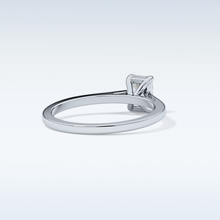 Stunning 0.66 CT Solitaire Engagement Ring Featuring Radiant Moissanite
