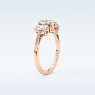 Elegant 0.91 CT Three Stones Engagement Ring Featuring Oval Moissanite