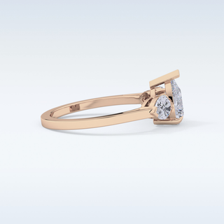 Elegant 0.81 CT Three Stones Engagement Ring Featuring Pear Moissanite