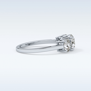 Elegant 1.03 CT Three Stones Engagement Ring Featuring Round Moissanite