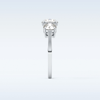 Elegant 1.03 CT Three Stones Engagement Ring Featuring Round Moissanite