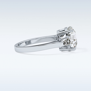 Elegant 5.54 CT Three Stones Engagement Ring Featuring Cushion Moissanite