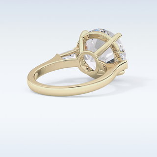Elegant 7.49 CT Three Stones Engagement Ring Featuring Round Moissanite