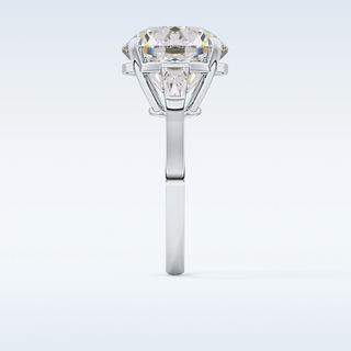 Elegant 7.49 CT Three Stones Engagement Ring Featuring Round Moissanite