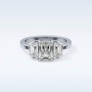 Elegant 1.25 CT Three Stones Engagement Ring Featuring Emerald Moissanite
